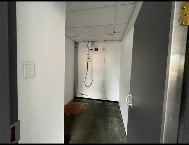 291.80M² OFFICE TO LET IN BRYANSTON